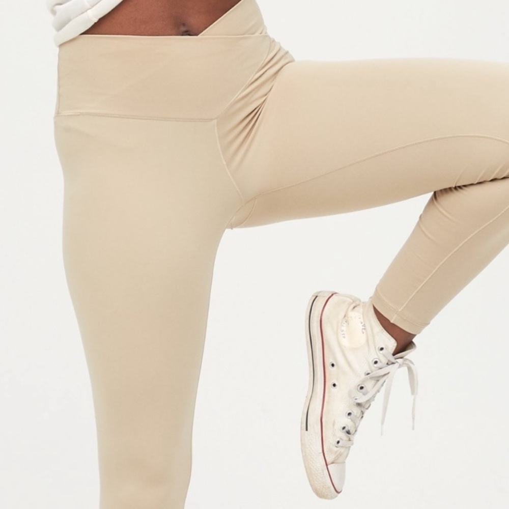 Aerie Offline Real Me 7/8 Legging Hi-Rise Crossover Legging